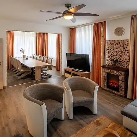 City Ferienhaus Daun بيت للعطل داون