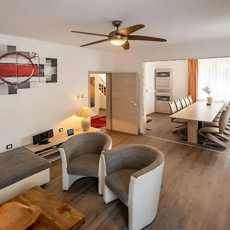 City Ferienhaus Daun بيت للعطل
